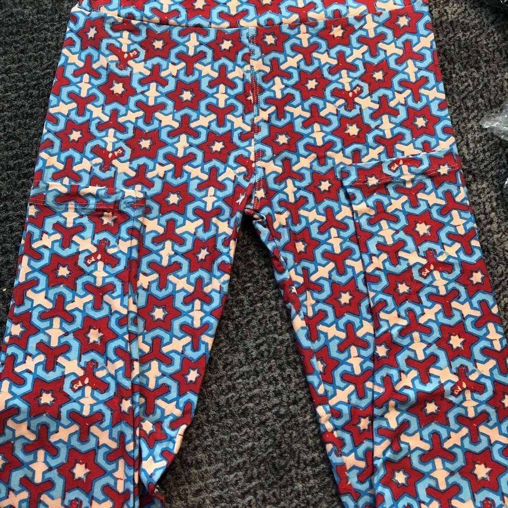🔹 4 for $30 Lularoe OS Leggings